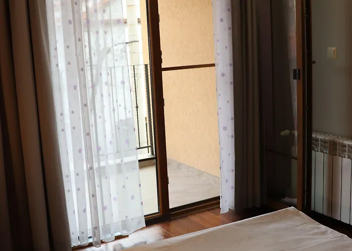 Roots And Wine Bar 3* 普罗夫迪夫