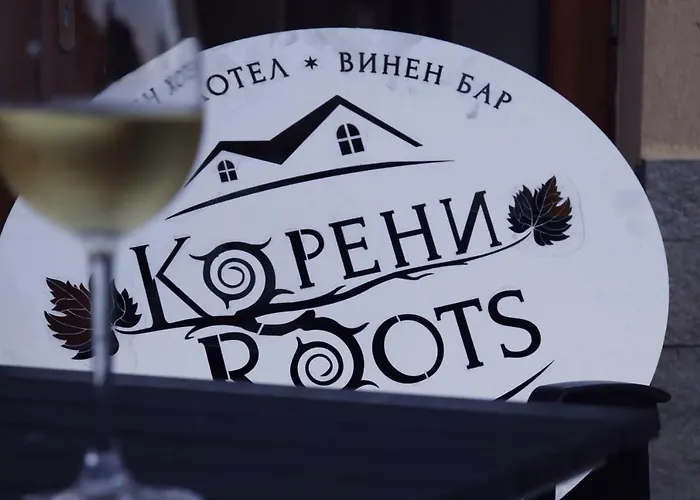 Roots And Wine Bar 酒店