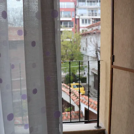 Roots And Wine Bar Hotel Plovdiv