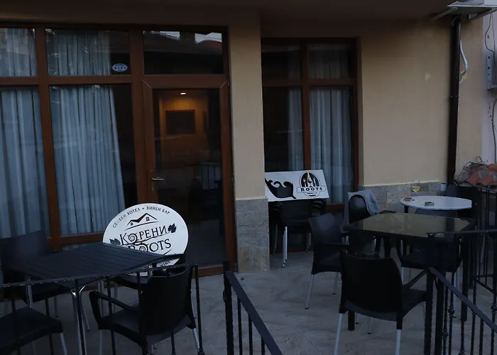 Roots And Wine Bar 3*