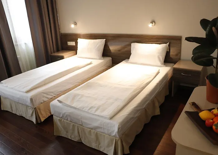 Roots And Wine Bar 3*